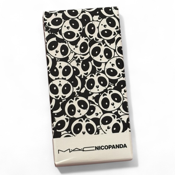 MAC Nicopanda Toung 'n' Chic Limited Edition Lipstick - Picture 6 of 8